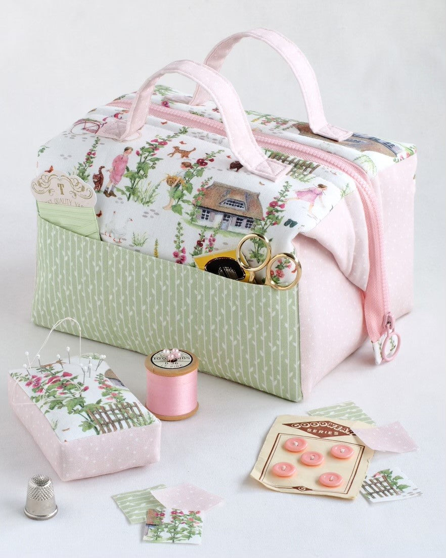 Sewing Caddy FULL KIT: WITH fabric, Pattern, Clasp &amp; Zipper